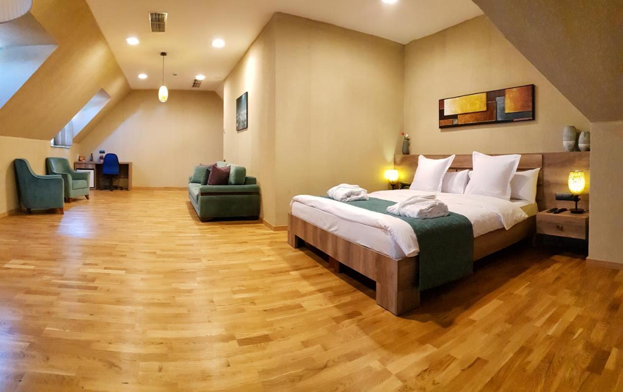Maison Boutique Hotel Тбилиси Екстериор снимка
